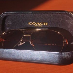 BRAND NEW RARE Coach Carriage Pilot Sunglasses